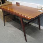 456 1269 COFFEE TABLE